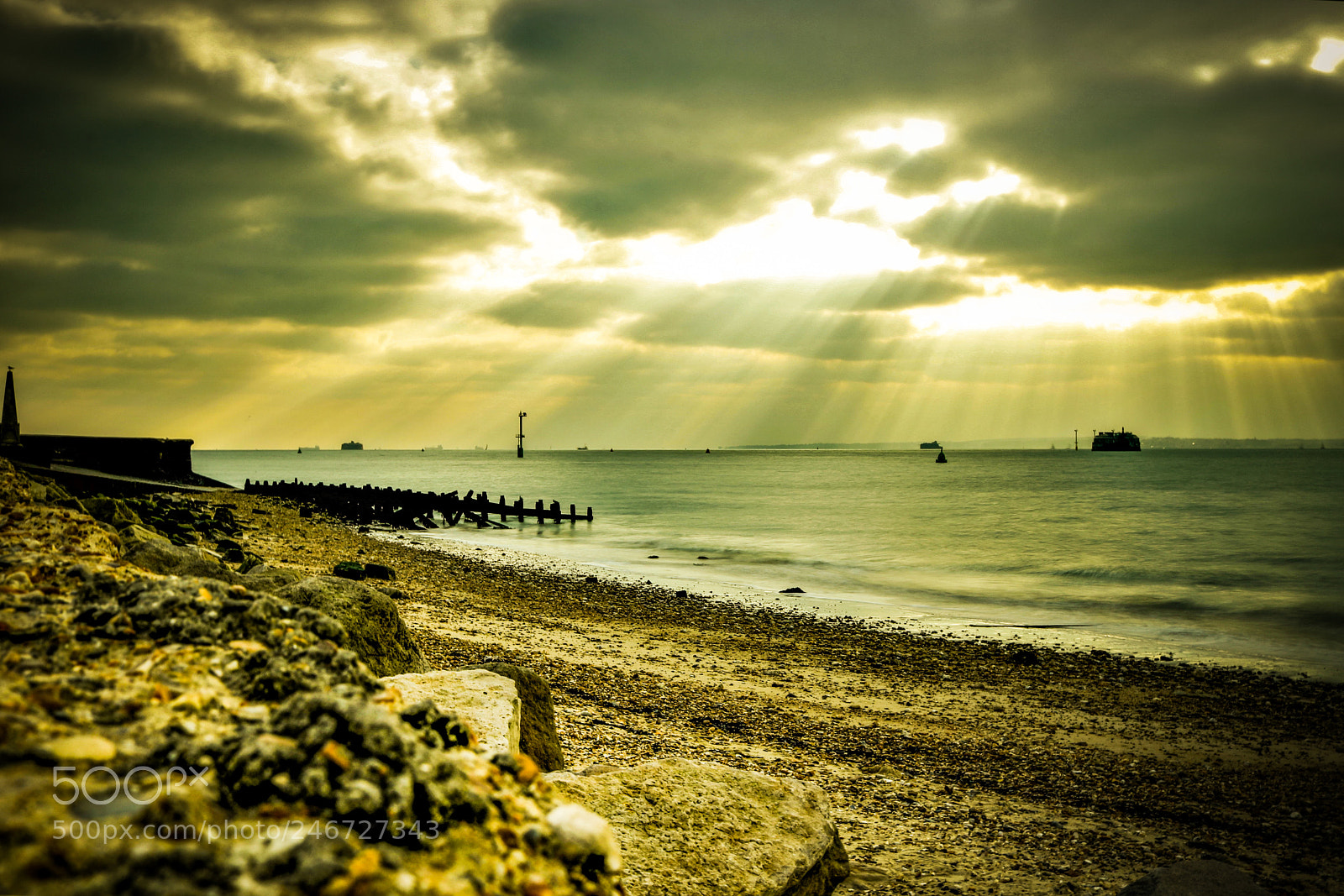 Canon EOS 750D (EOS Rebel T6i / EOS Kiss X8i) sample photo. Coastal rays photography