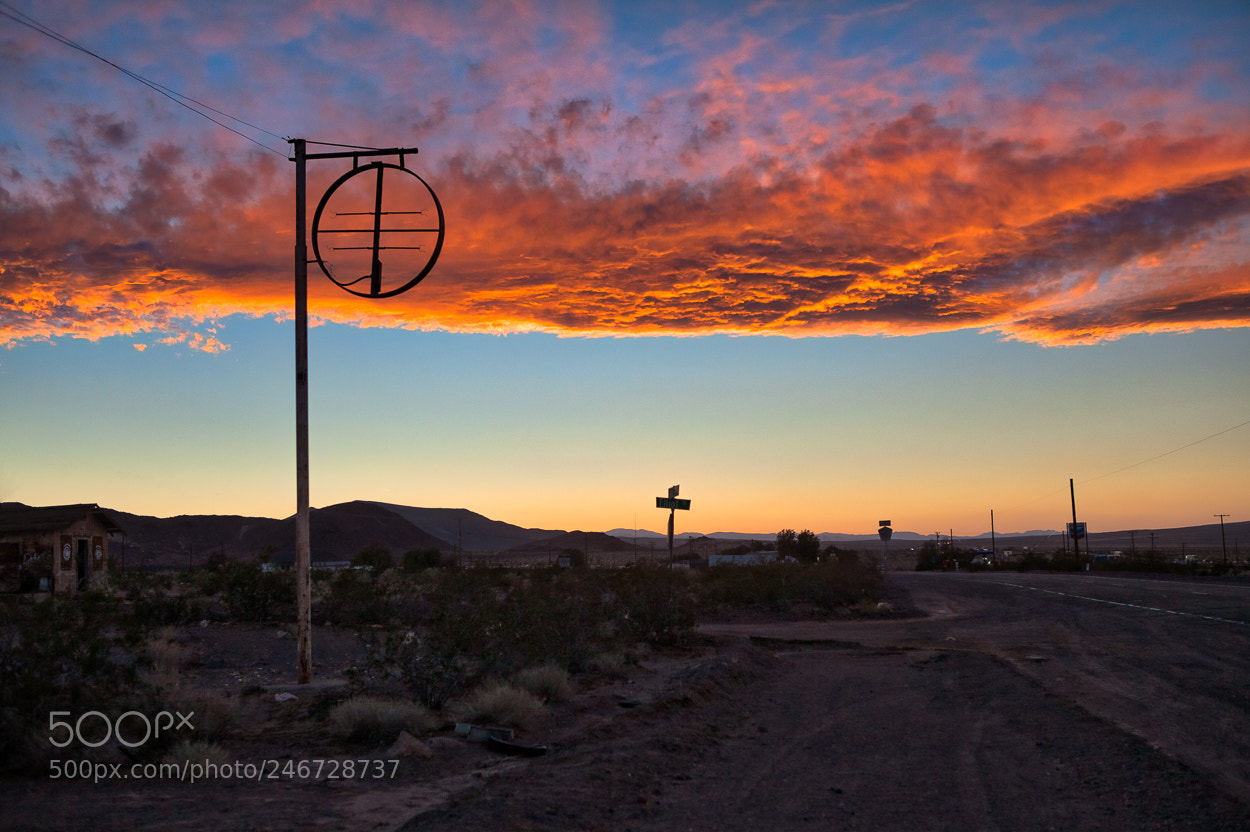 Canon EOS 5D Mark II sample photo. Sunset over the mojave photography