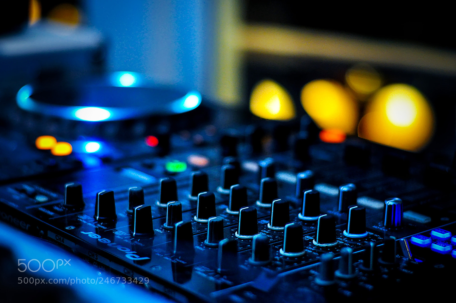 Nikon D90 sample photo. Spinner photography