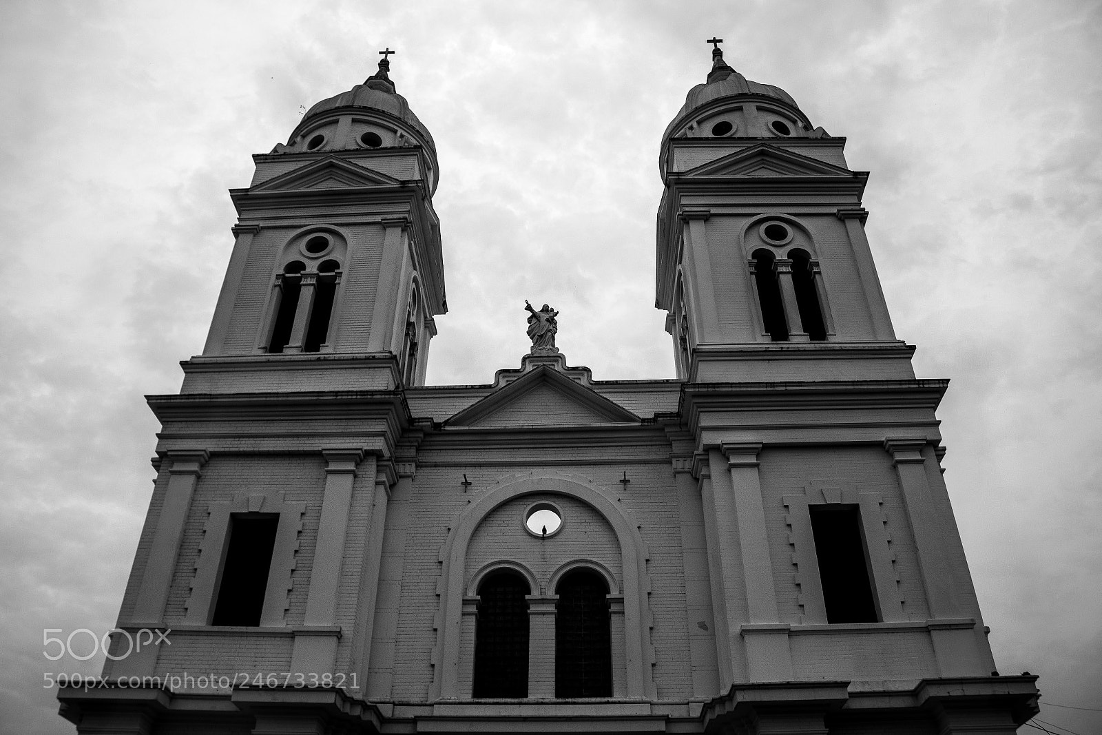 Canon EOS 600D (Rebel EOS T3i / EOS Kiss X5) sample photo. Church photography