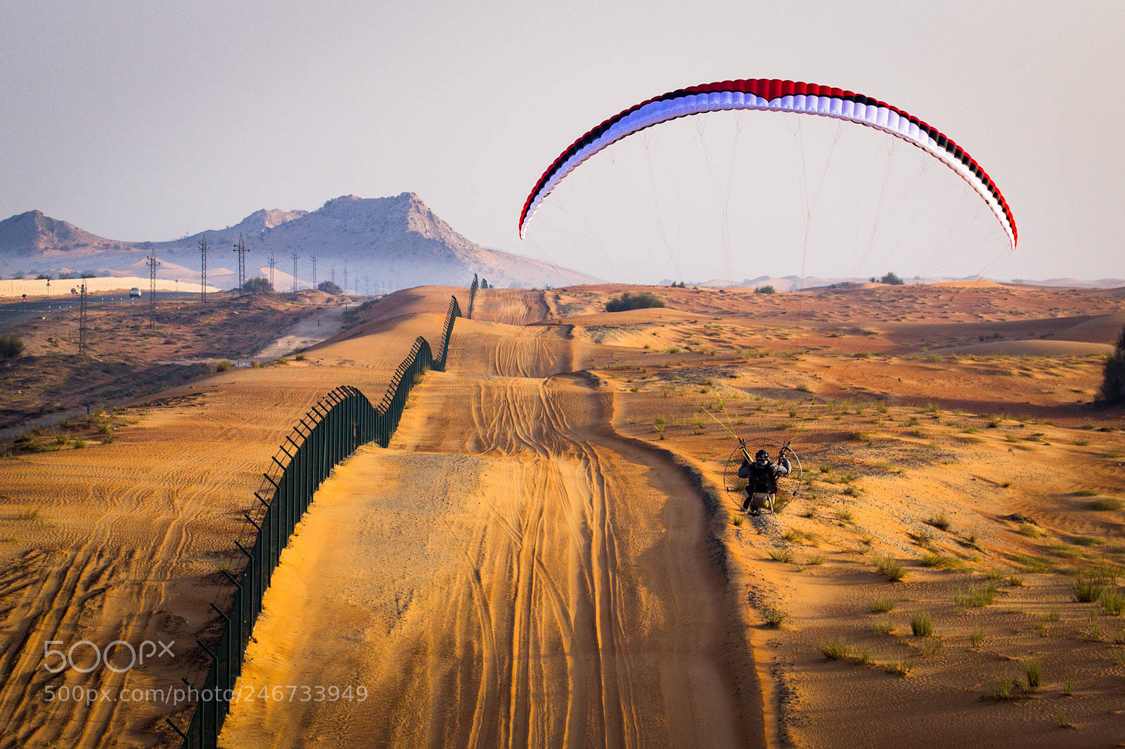 Canon EOS 600D (Rebel EOS T3i / EOS Kiss X5) sample photo. A paramotor explores the photography