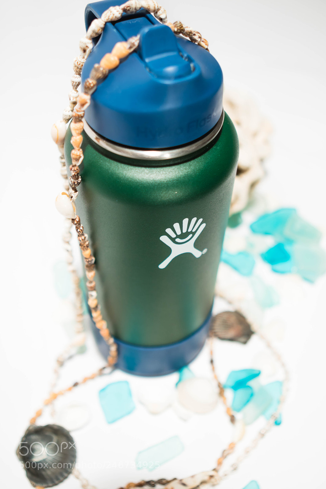 Canon EOS 750D (EOS Rebel T6i / EOS Kiss X8i) sample photo. Hydroflask detail photography