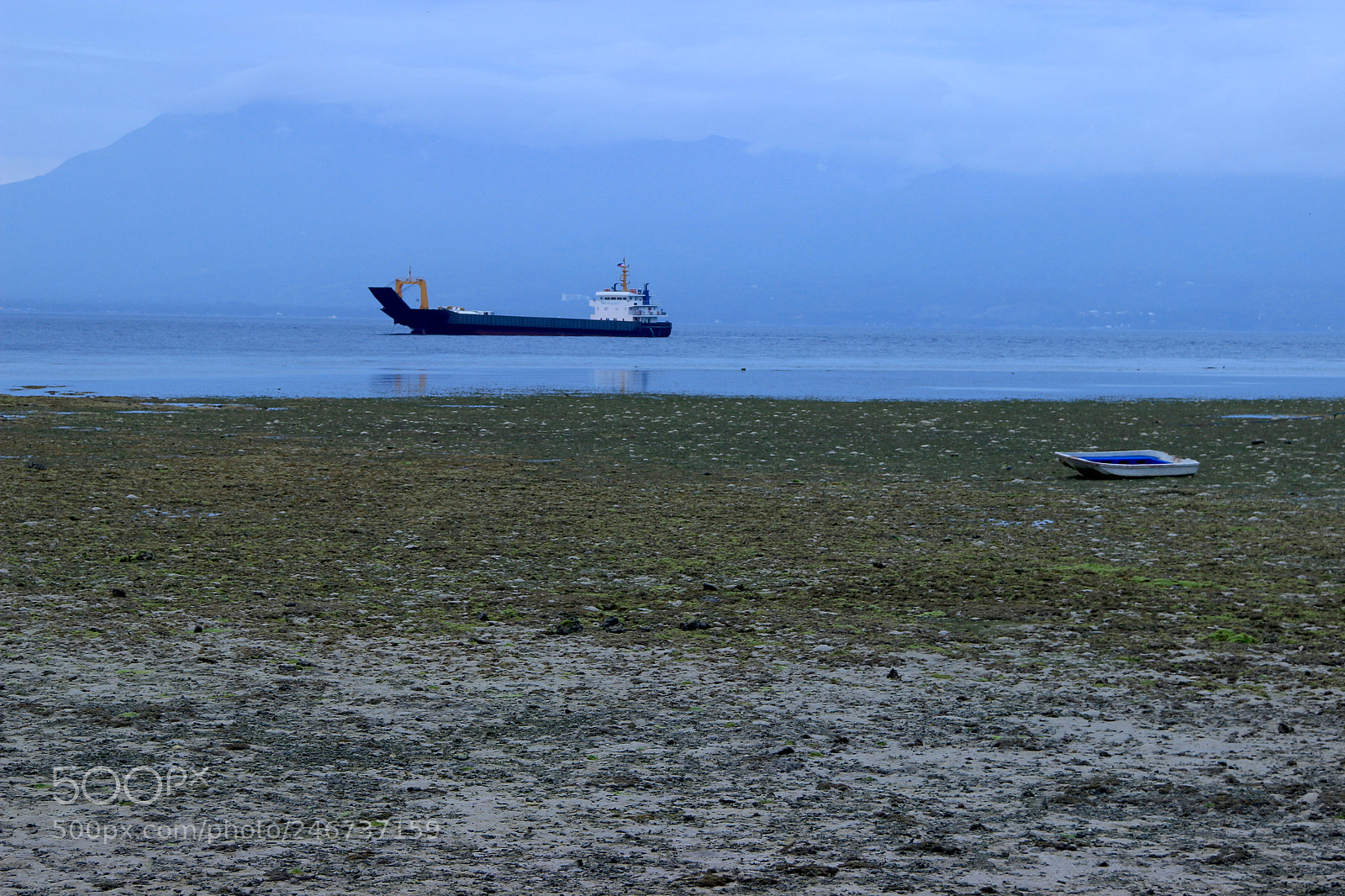Canon EOS 600D (Rebel EOS T3i / EOS Kiss X5) sample photo. Frontviewboats photography