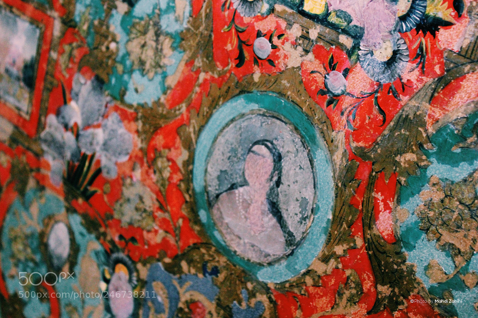 Canon EOS 550D (EOS Rebel T2i / EOS Kiss X4) sample photo. Pink painting photography