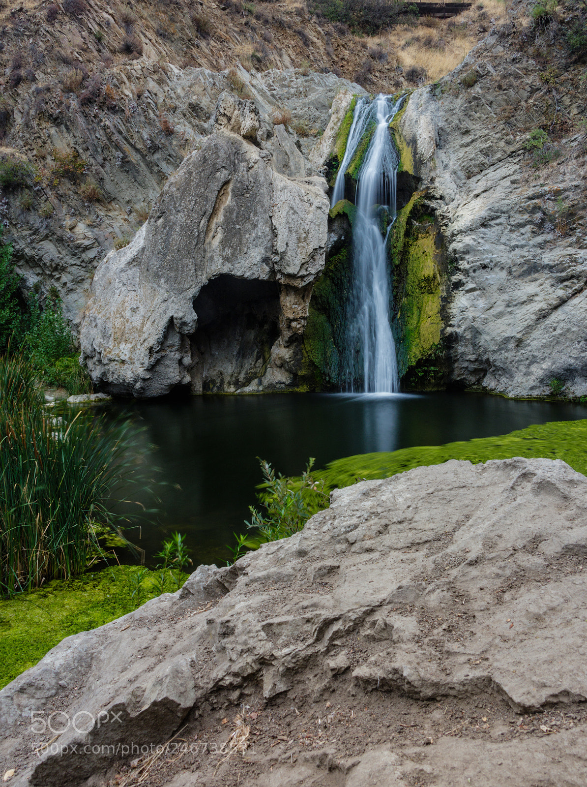 Canon EOS 7D Mark II sample photo. Tucked away photography