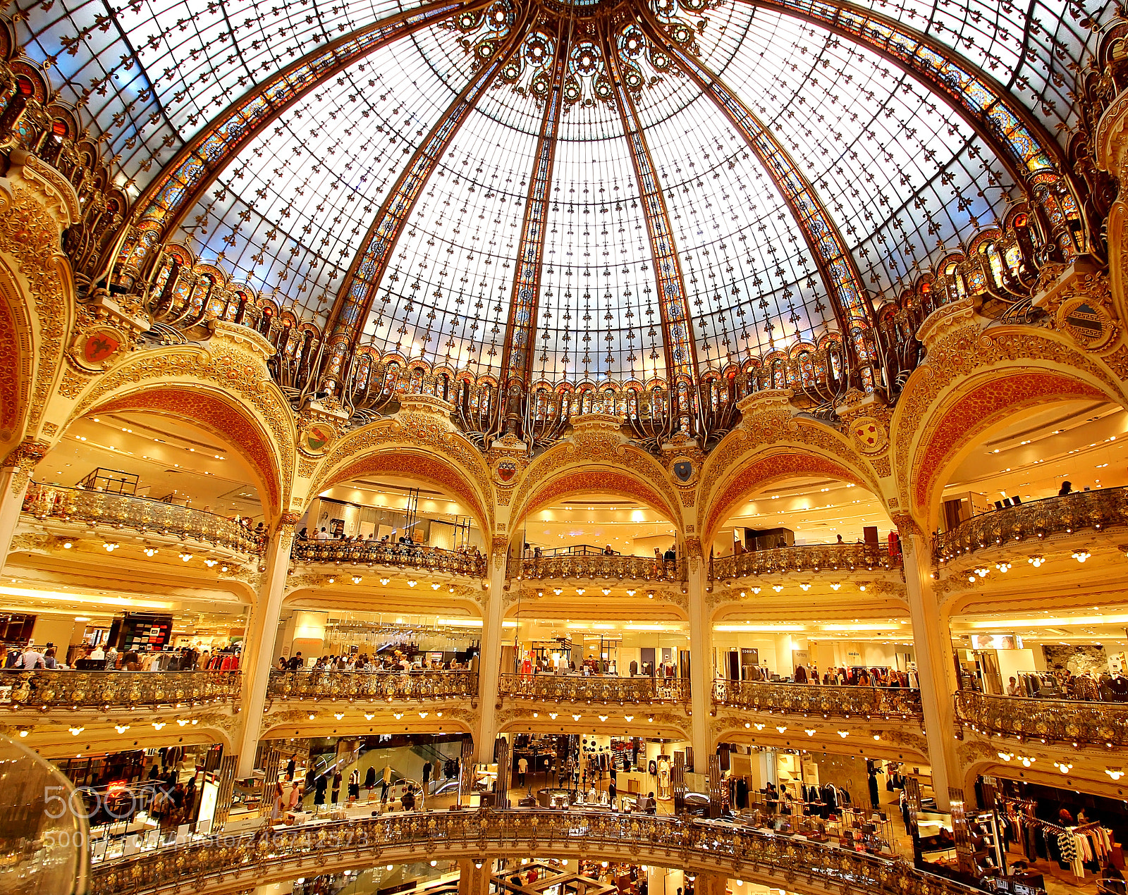 Canon EOS 600D (Rebel EOS T3i / EOS Kiss X5) sample photo. Galeries lafayette, paris photography