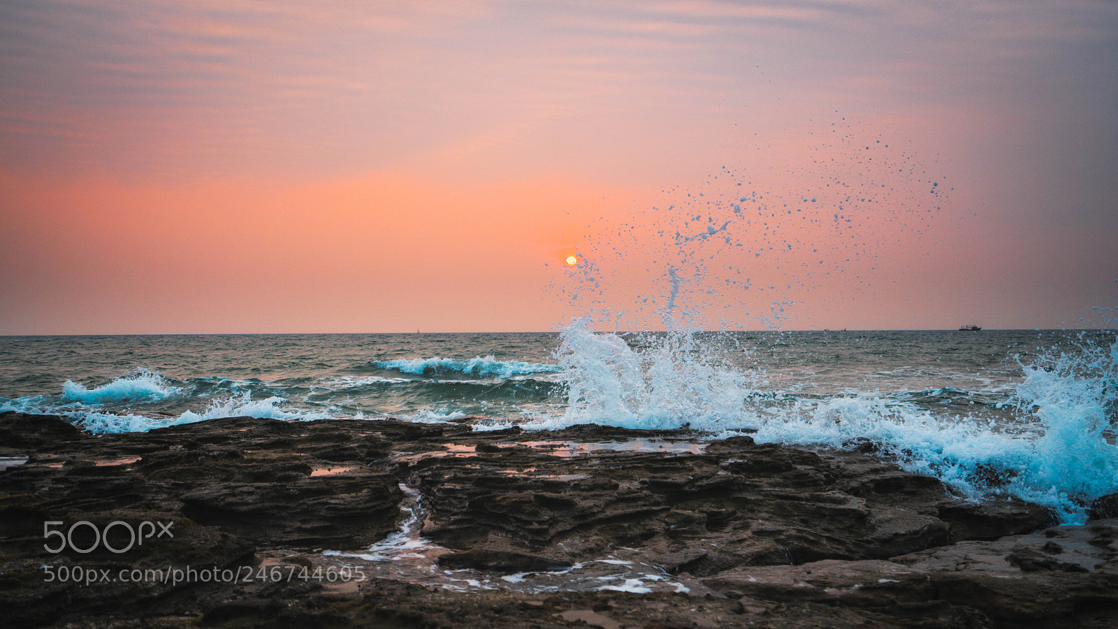 Sony a7R II sample photo. 五彩滩日出 photography