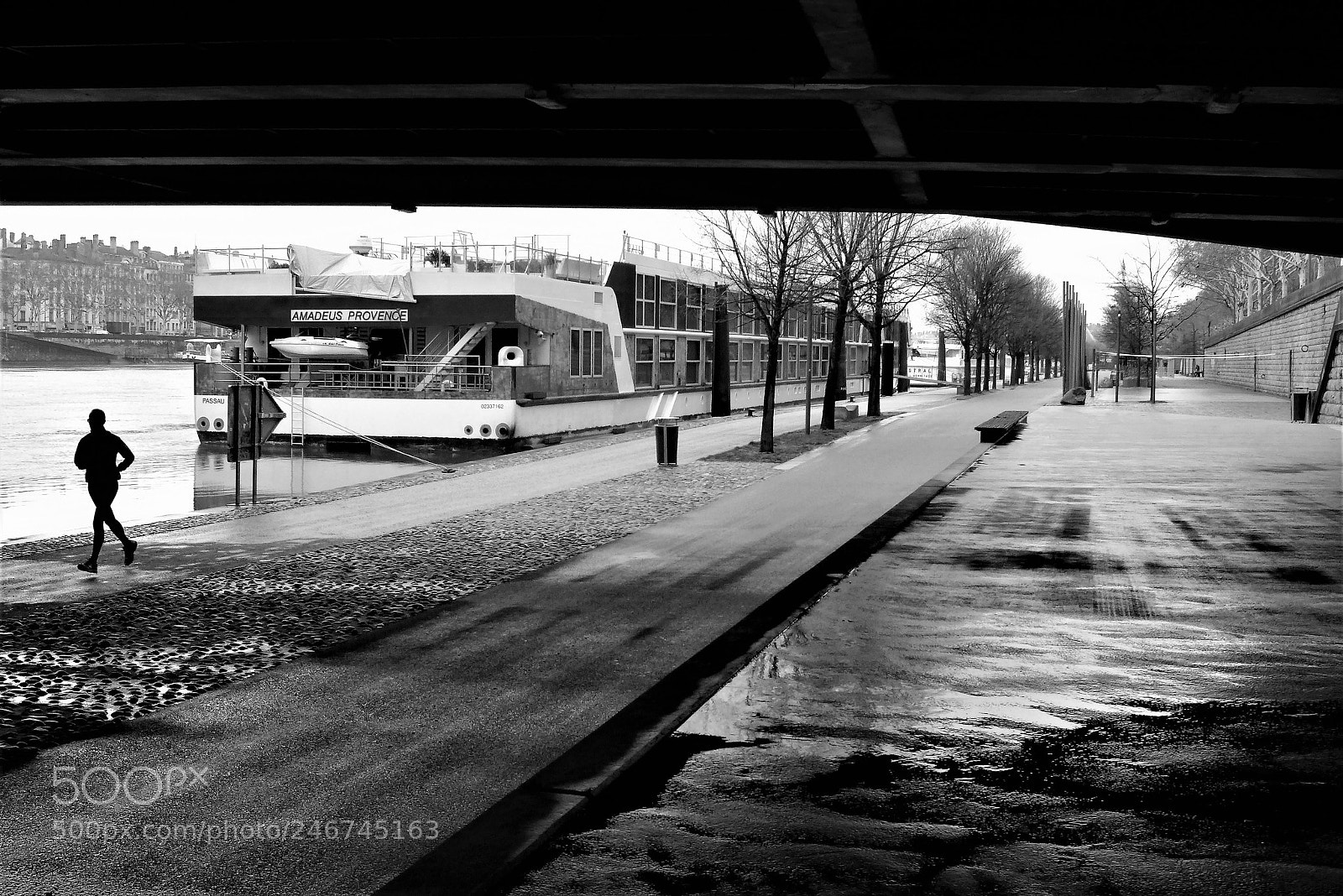 Panasonic Lumix DMC-LX7 sample photo. Rhone 's banks lyon photography