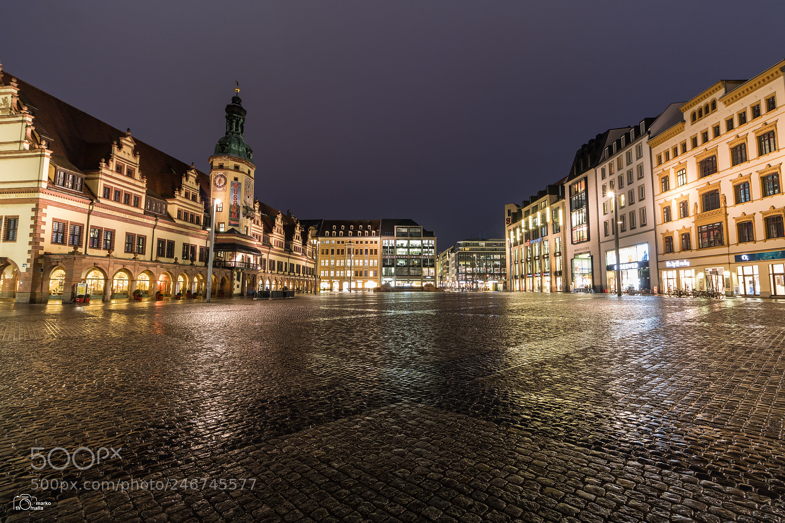 Canon EOS 750D (EOS Rebel T6i / EOS Kiss X8i) sample photo. Alone @leipzig marktplatz photography