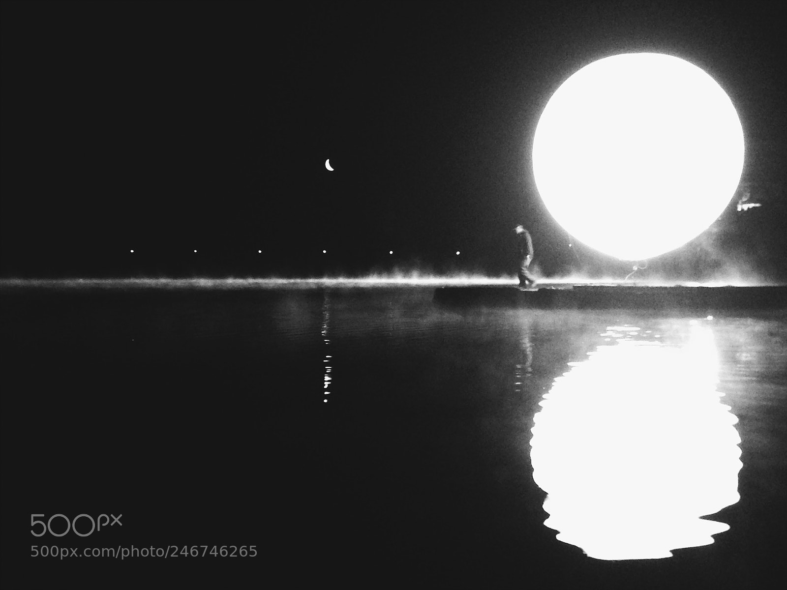Apple iPhone 5 sample photo. Man on the moon photography