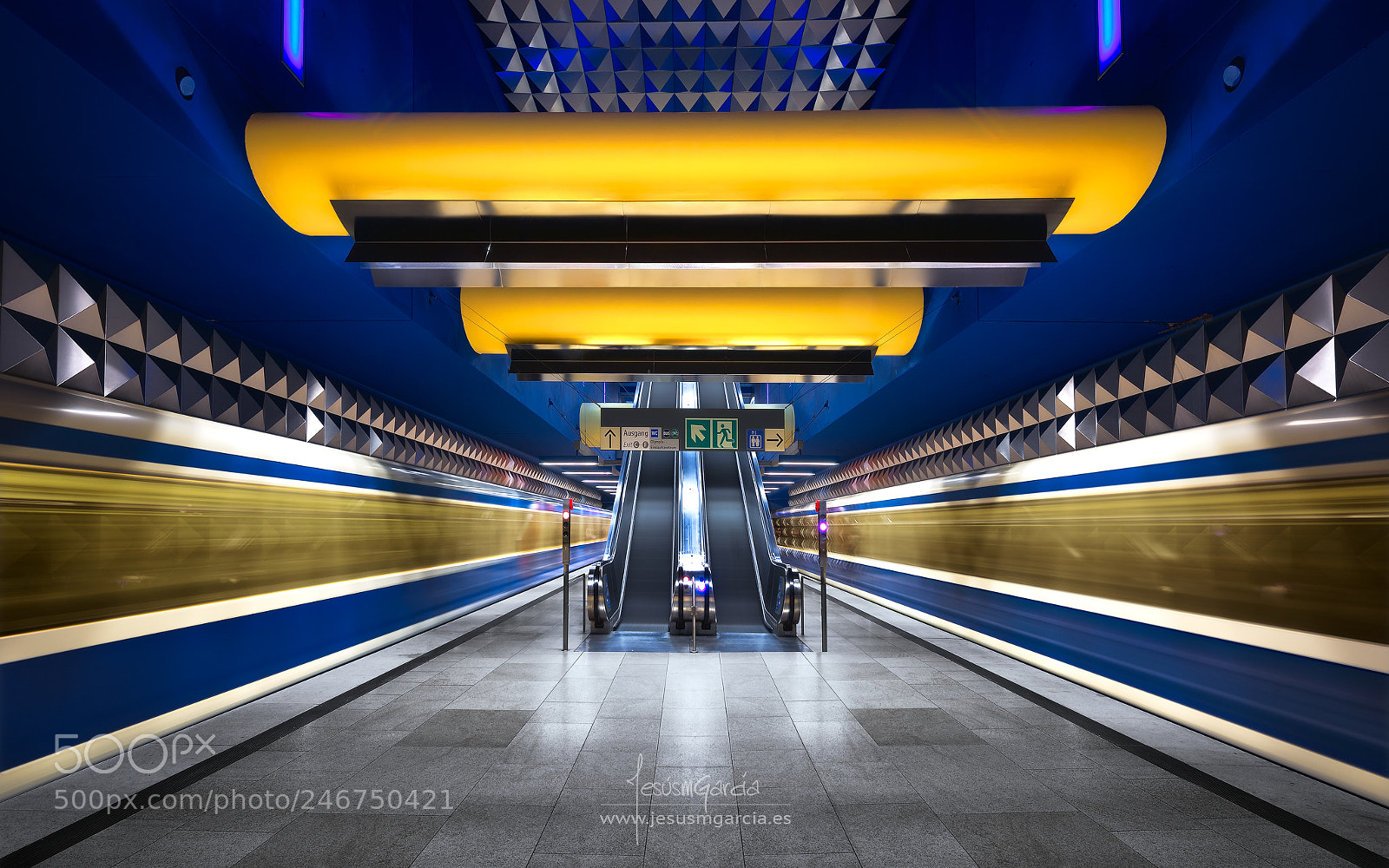 Nikon D810 sample photo. Munich underground photography