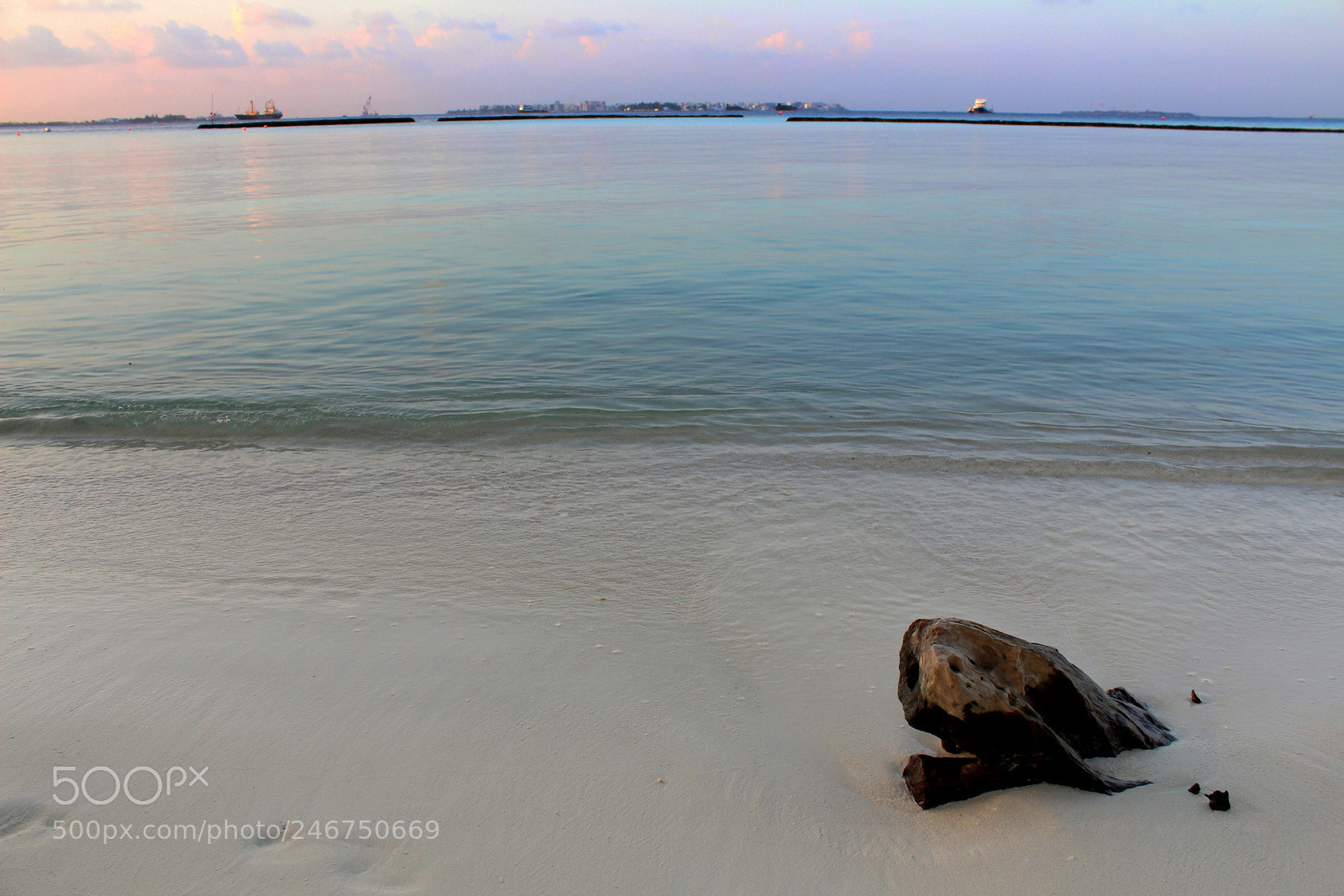 Canon EOS 650D (EOS Rebel T4i / EOS Kiss X6i) sample photo. At dawn. photography