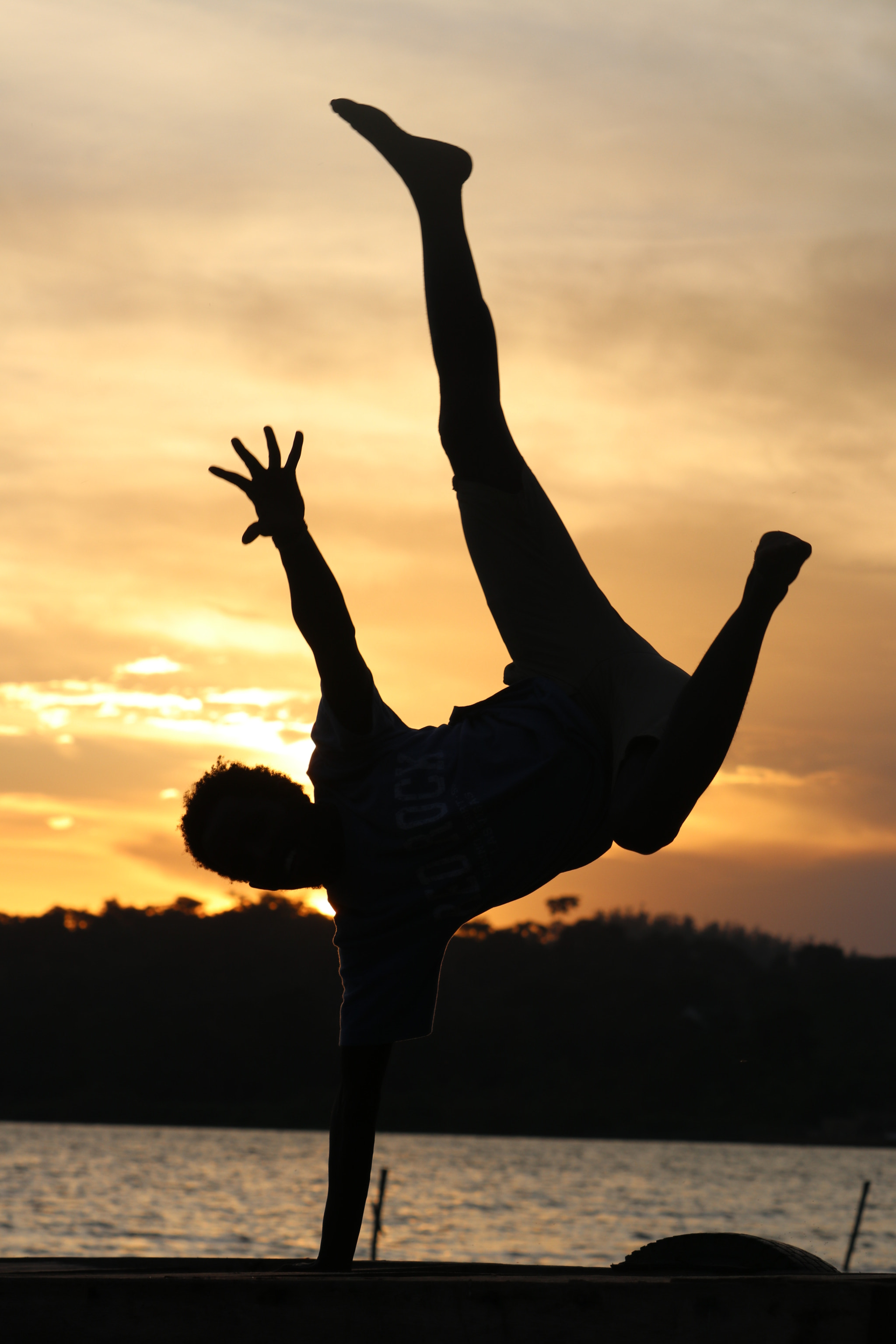 Canon EF-S 55-250mm F4-5.6 IS STM sample photo. Shyaka's silhoutte photography
