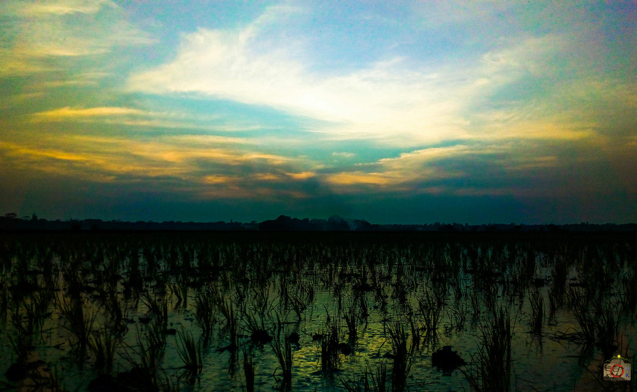 Symphony R100 sample photo. Sky photography