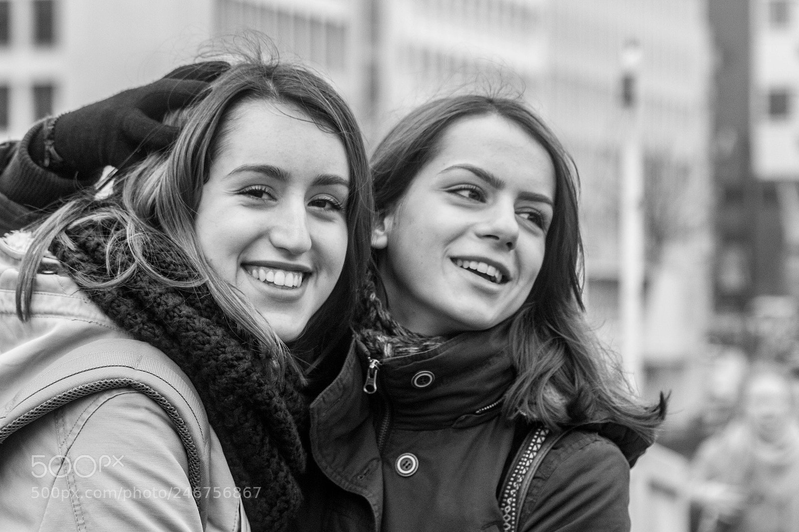 Canon EOS 700D (EOS Rebel T5i / EOS Kiss X7i) sample photo. Sisterlove. photography