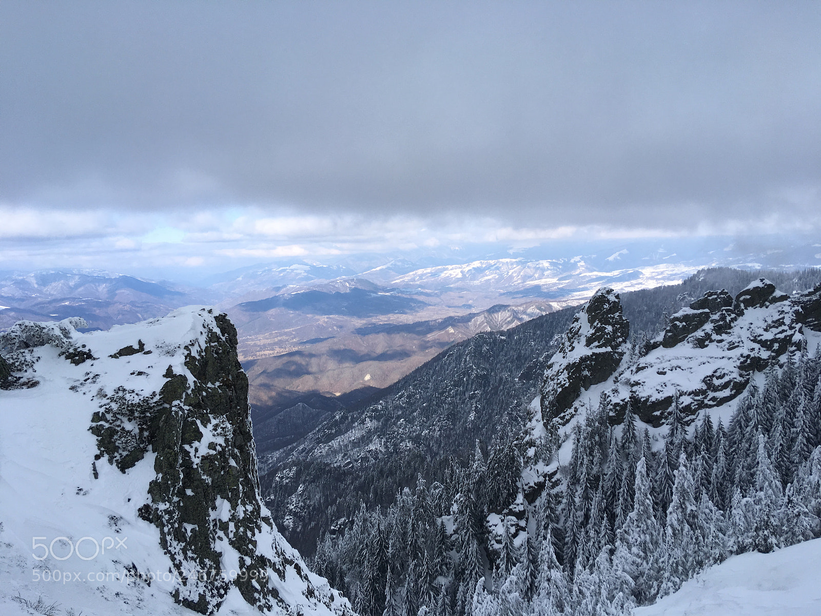 Apple iPhone SE sample photo. Cozia mountains, romania photography