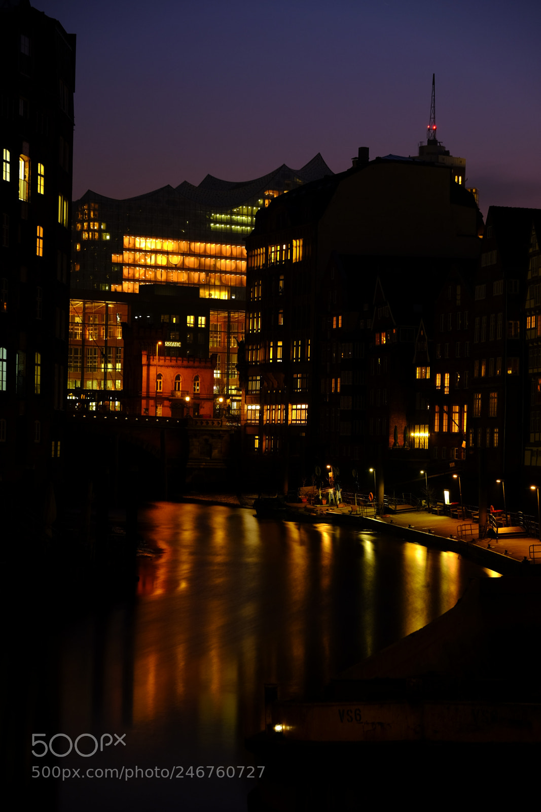 Fujifilm X-E2 sample photo. Elbphilharmonie photography