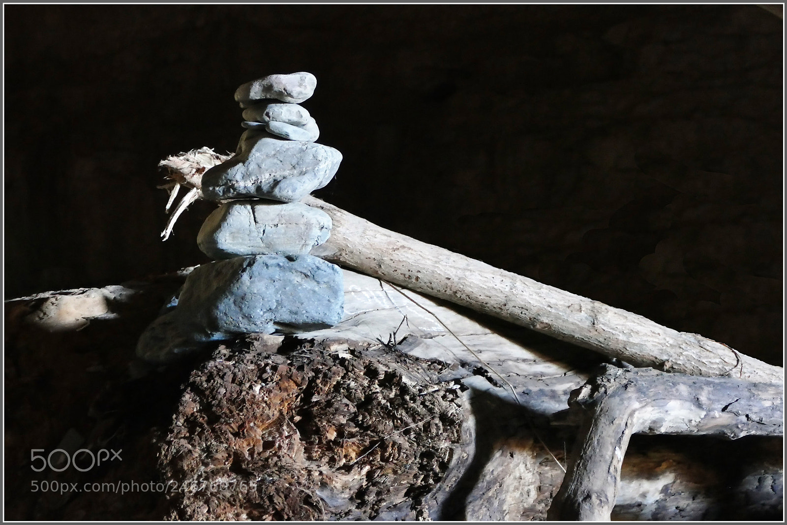 Panasonic Lumix DMC-FZ1000 sample photo. H hle in minerve photography