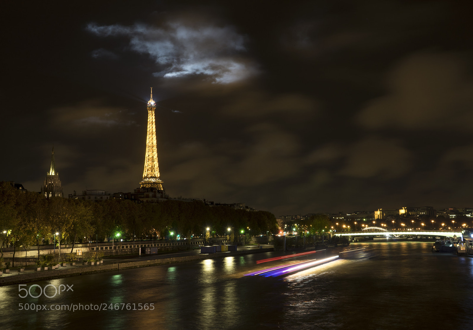 Sony a7 sample photo. Paris photography