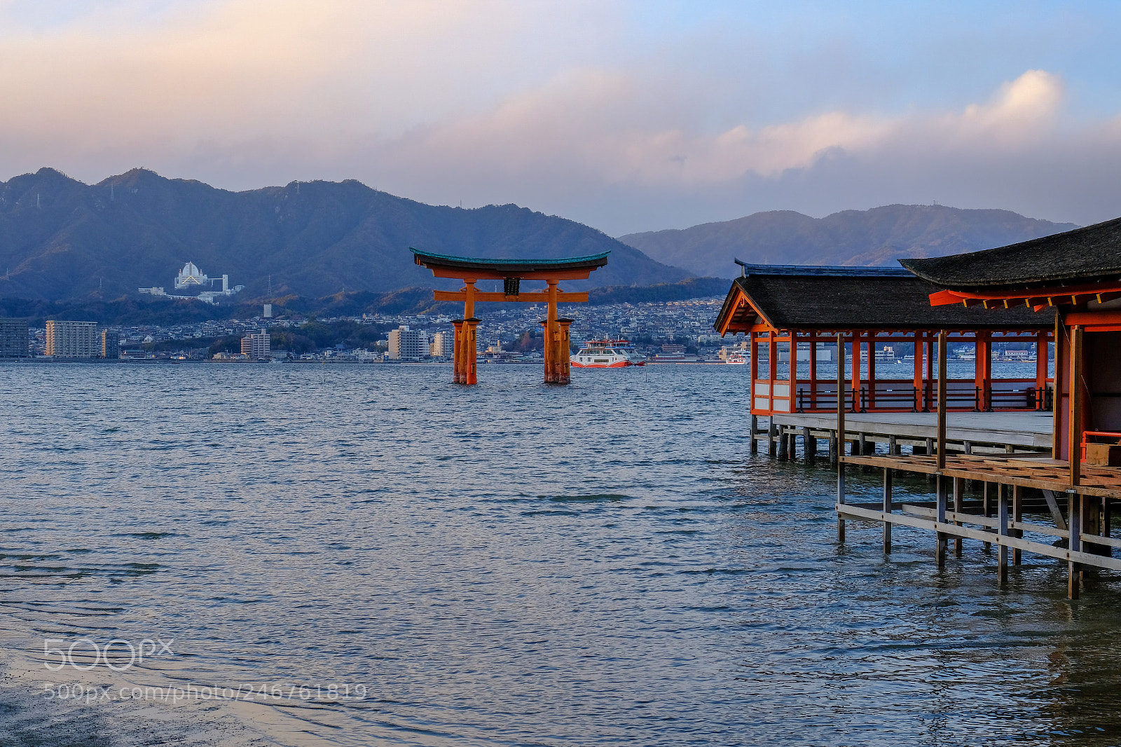 Fujifilm X-T20 sample photo. Shrine and the gate photography