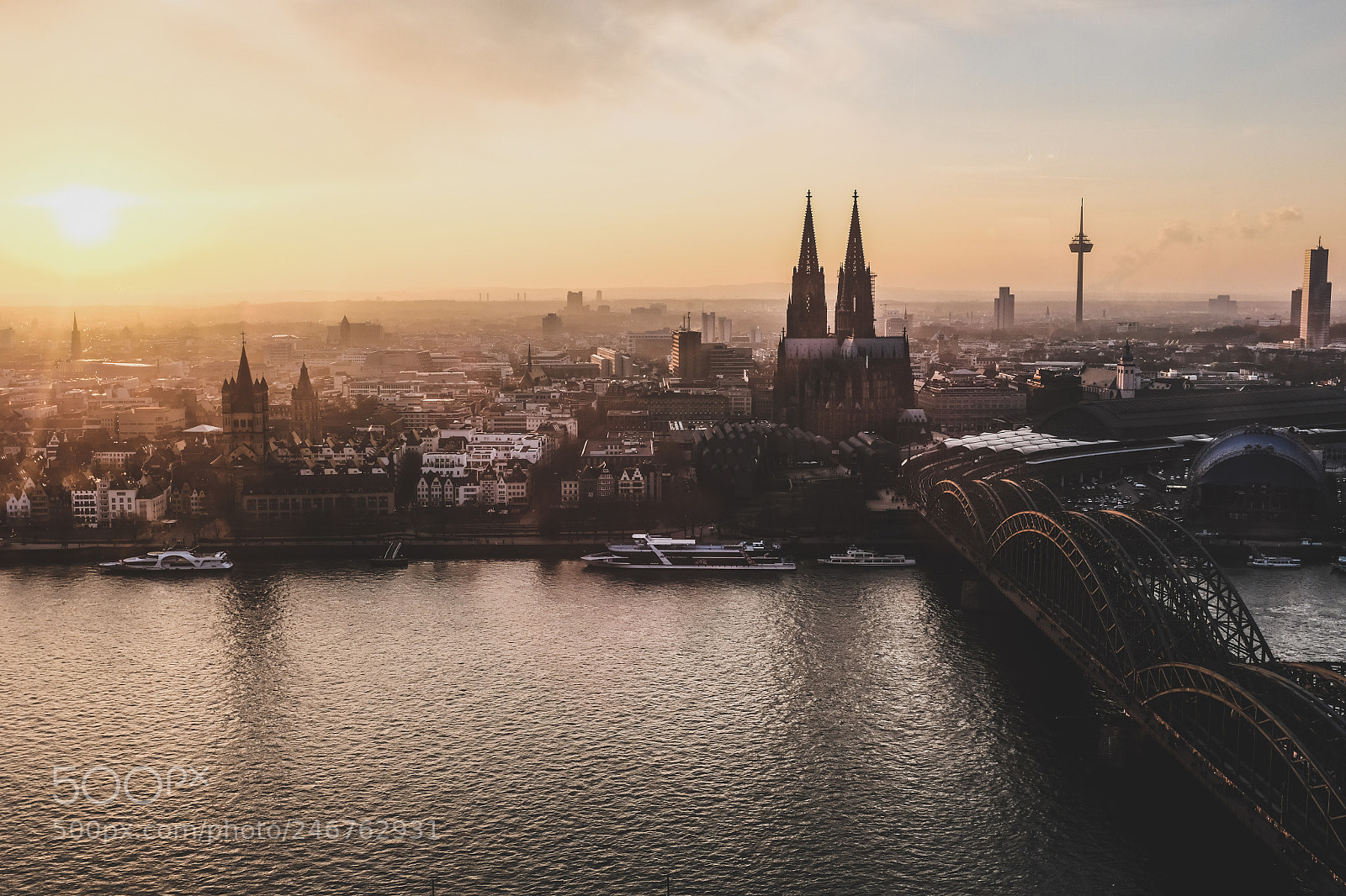 Fujifilm X100F sample photo. Cologne at sunset, jan. 2018 photography