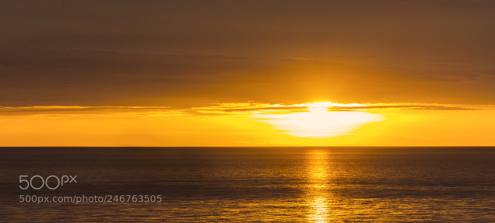 Canon EOS 1200D (EOS Rebel T5 / EOS Kiss X70 / EOS Hi) sample photo. Sunset at largs bay photography