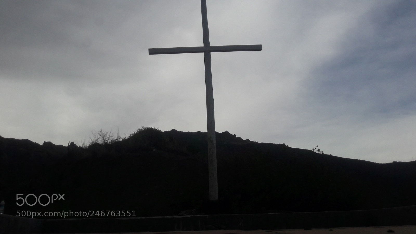 Samsung Galaxy J7 sample photo. Black cross photography