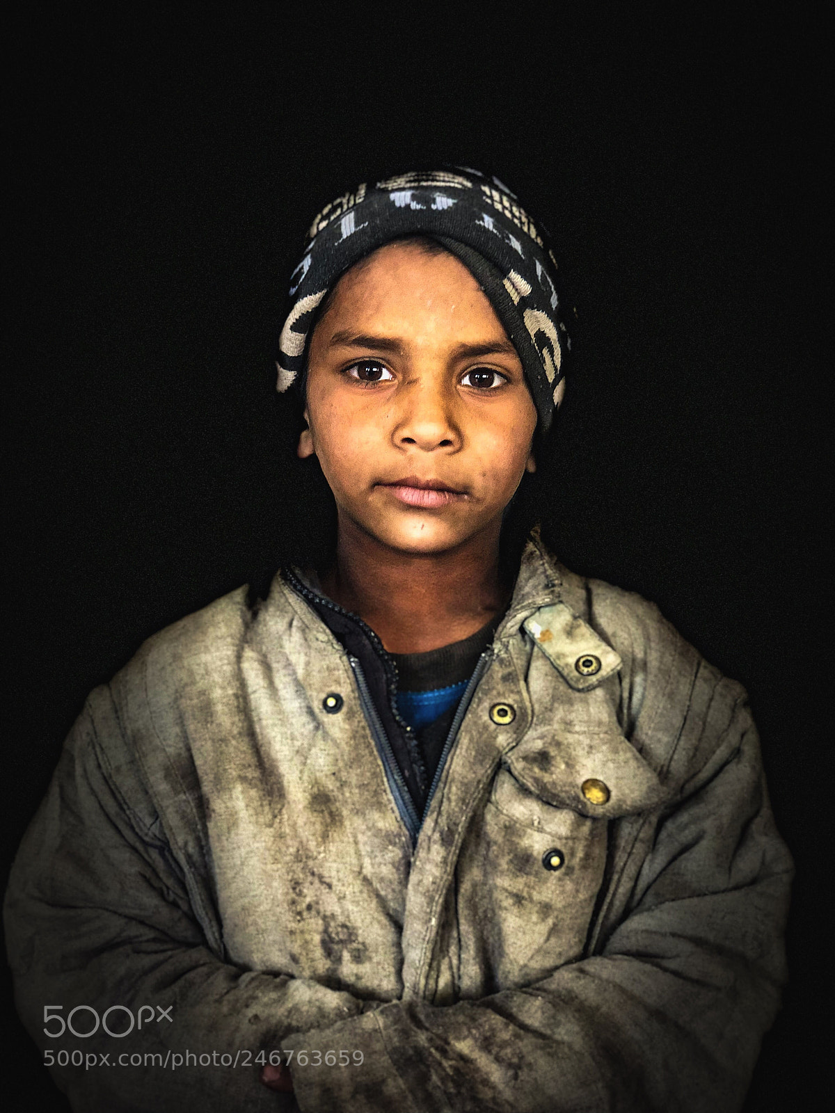 Apple iPhone X sample photo. Street boy photography