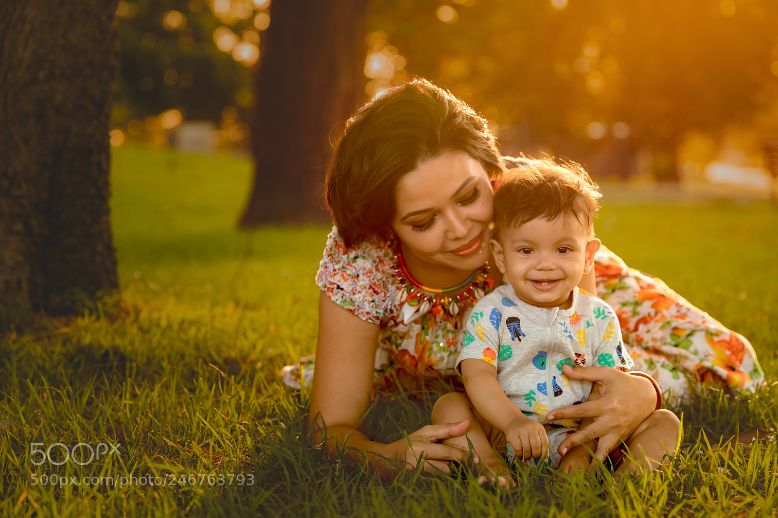 Canon EOS 6D Mark II sample photo. Mom and kid photography