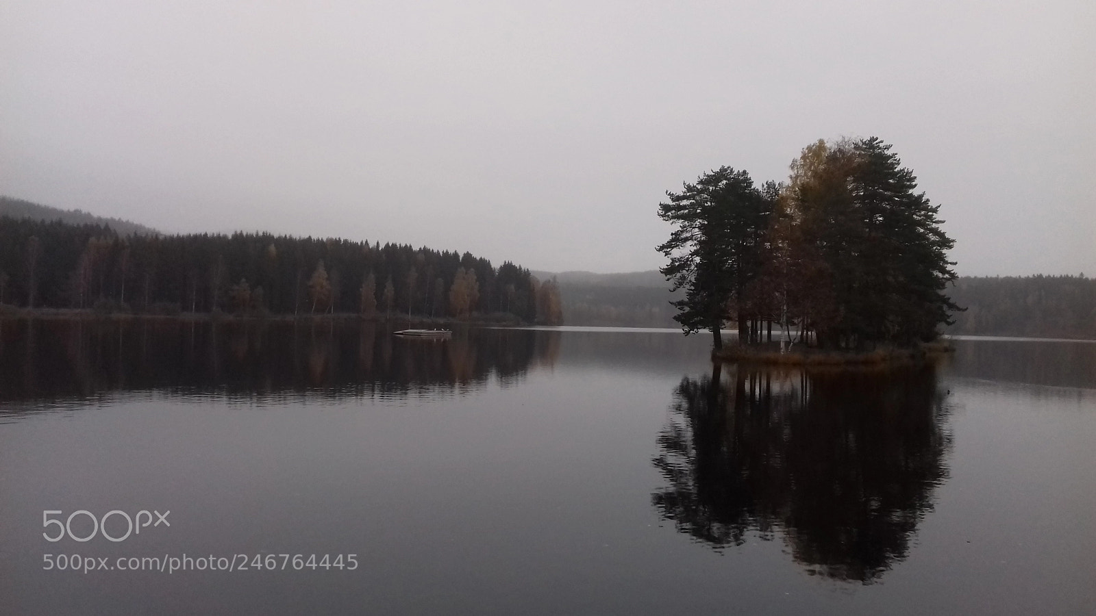 Samsung Galaxy J3(2016) sample photo. Quiet lake photography