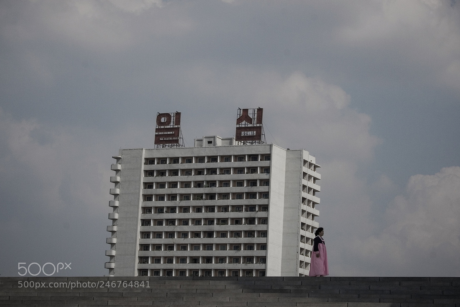 Canon EOS 350D (EOS Digital Rebel XT / EOS Kiss Digital N) sample photo. North korea photography