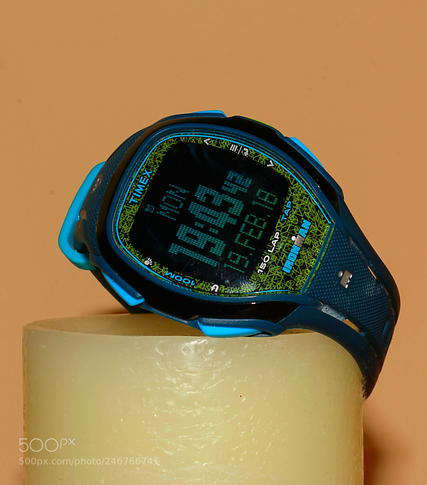 Canon EOS 1300D (EOS Rebel T6 / EOS Kiss X80) sample photo. Timex photography