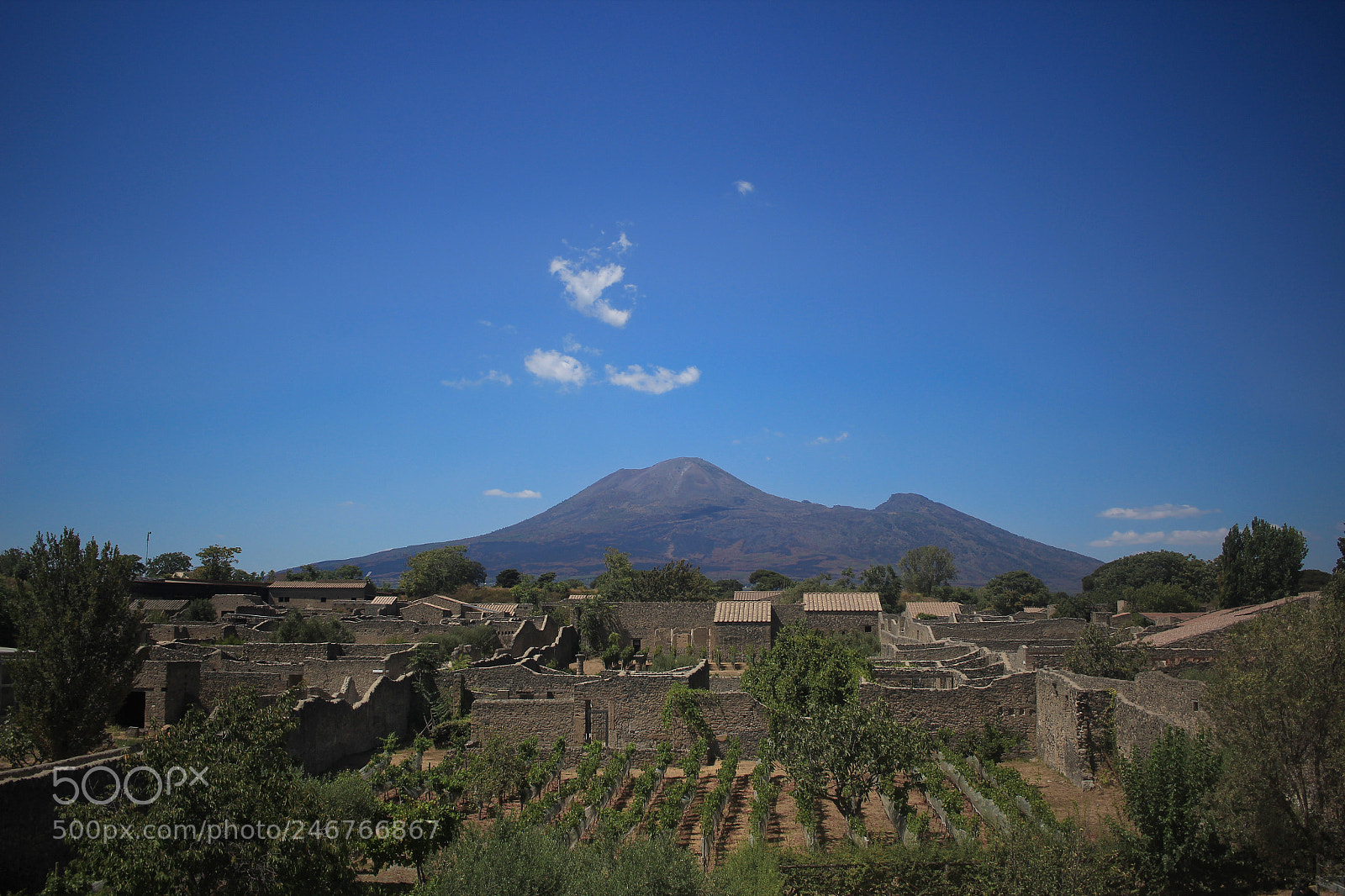Canon EOS 1200D (EOS Rebel T5 / EOS Kiss X70 / EOS Hi) sample photo. Pompeii photography