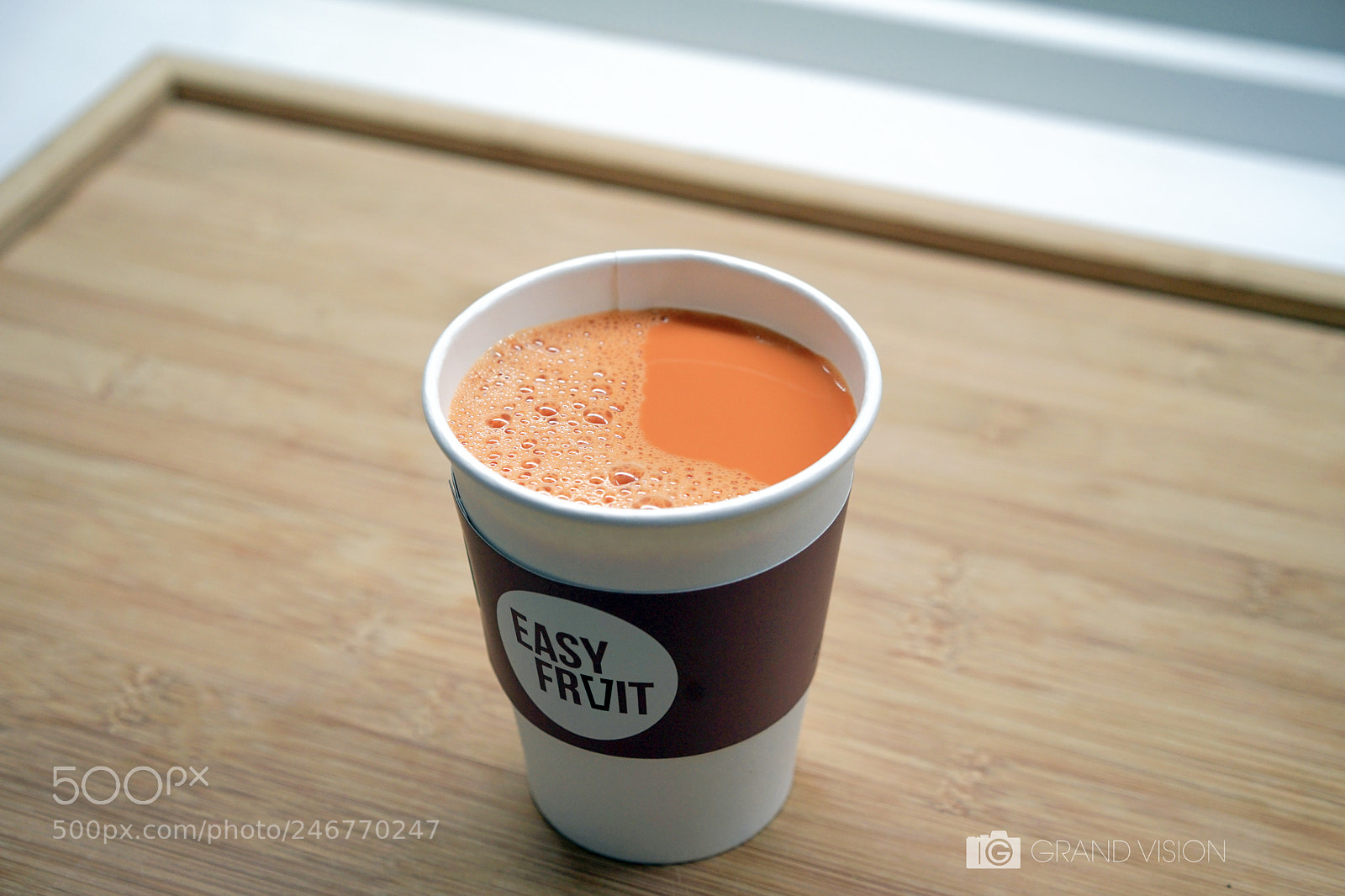 Sony a7 II sample photo. How to make milk photography