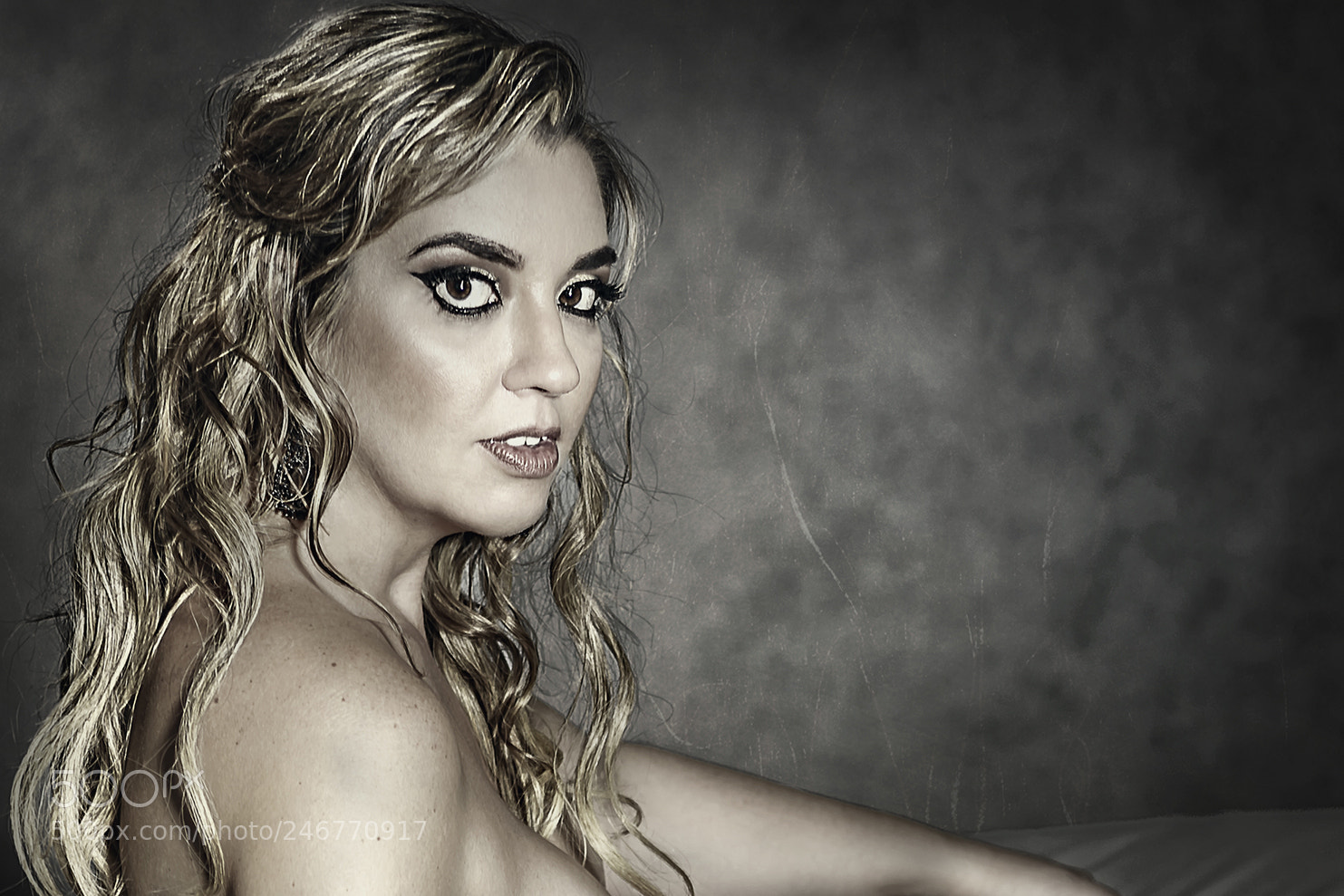 Nikon D600 sample photo. A simple portrait photography