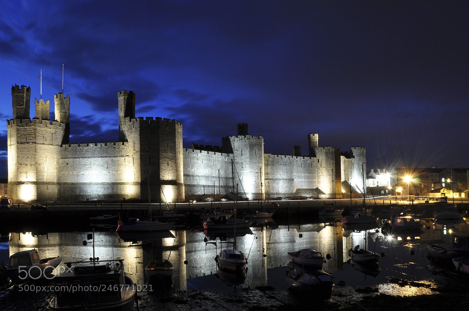 Nikon D90 sample photo. Caernarfon castle photography