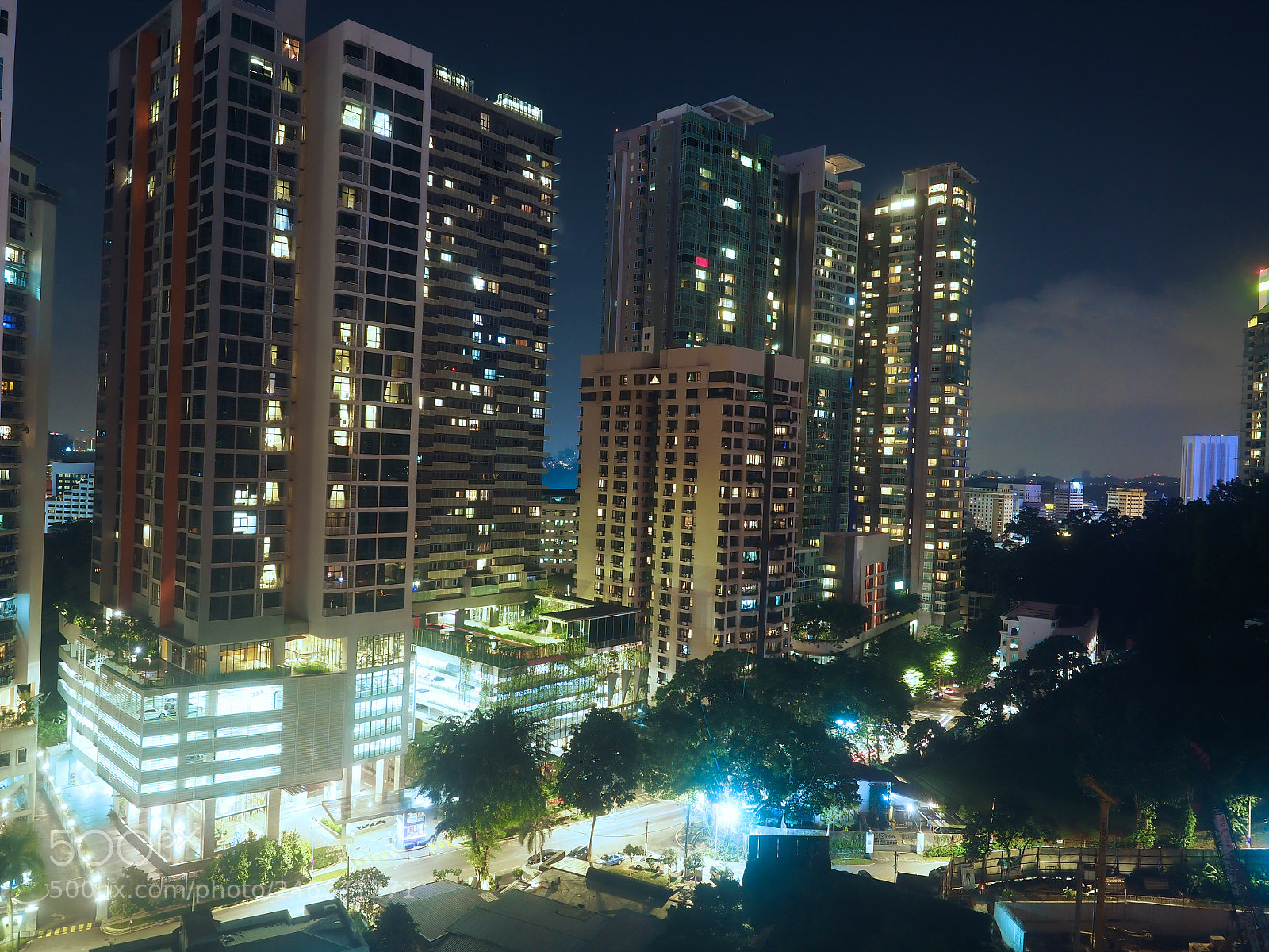 Olympus OM-D E-M5 II sample photo. Kuala lumpur, late at photography