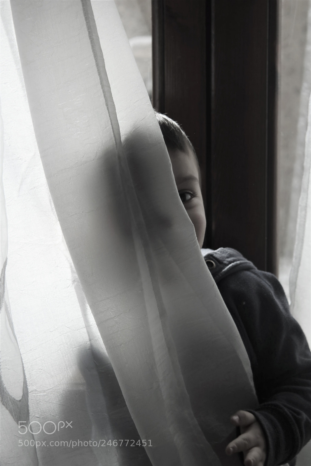 Canon EOS 760D (EOS Rebel T6s / EOS 8000D) sample photo. Child playing photography