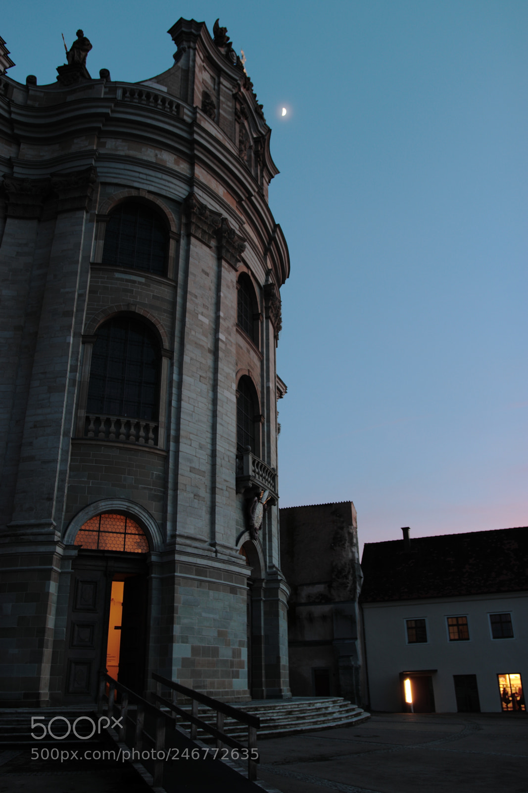 Canon EOS 77D (EOS 9000D / EOS 770D) sample photo. St. martin basilica, weingarten photography