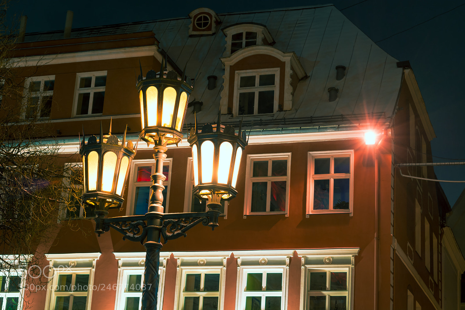 Nikon D5200 sample photo. Lantern in old town photography