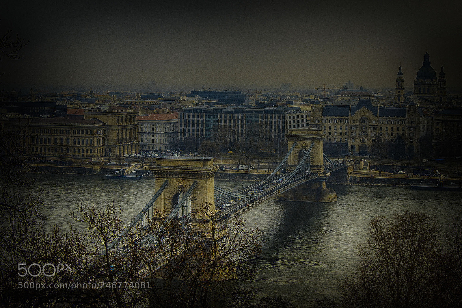 Canon EOS 600D (Rebel EOS T3i / EOS Kiss X5) sample photo. The chain bridge photography