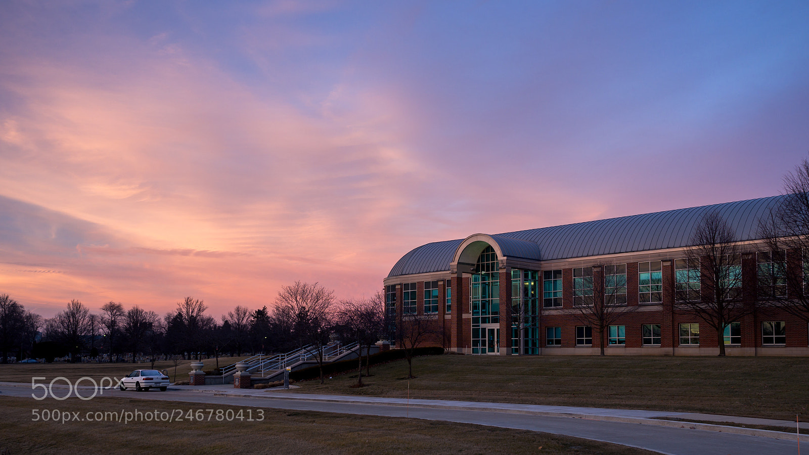 Olympus OM-D E-M10 II sample photo. University of illinois photography
