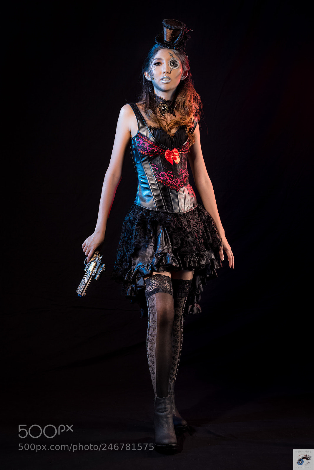 Nikon D5 sample photo. Book: steampunk photography