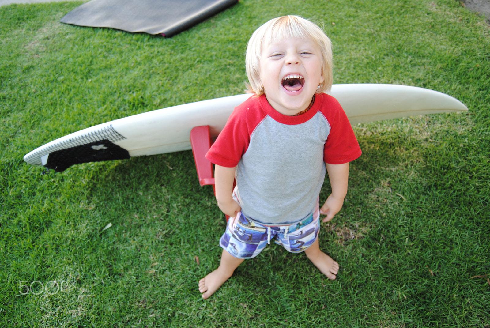Nikon D3000 sample photo. Prepare your surf board.jpg photography