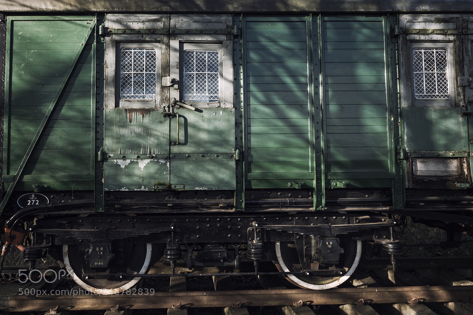 Canon EOS 50D sample photo. Abandoned trains photography