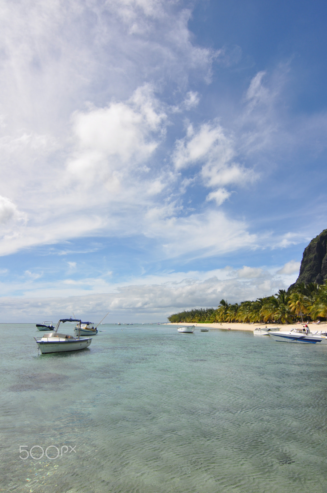 Nikon D90 sample photo. Only the boats and the sky photography