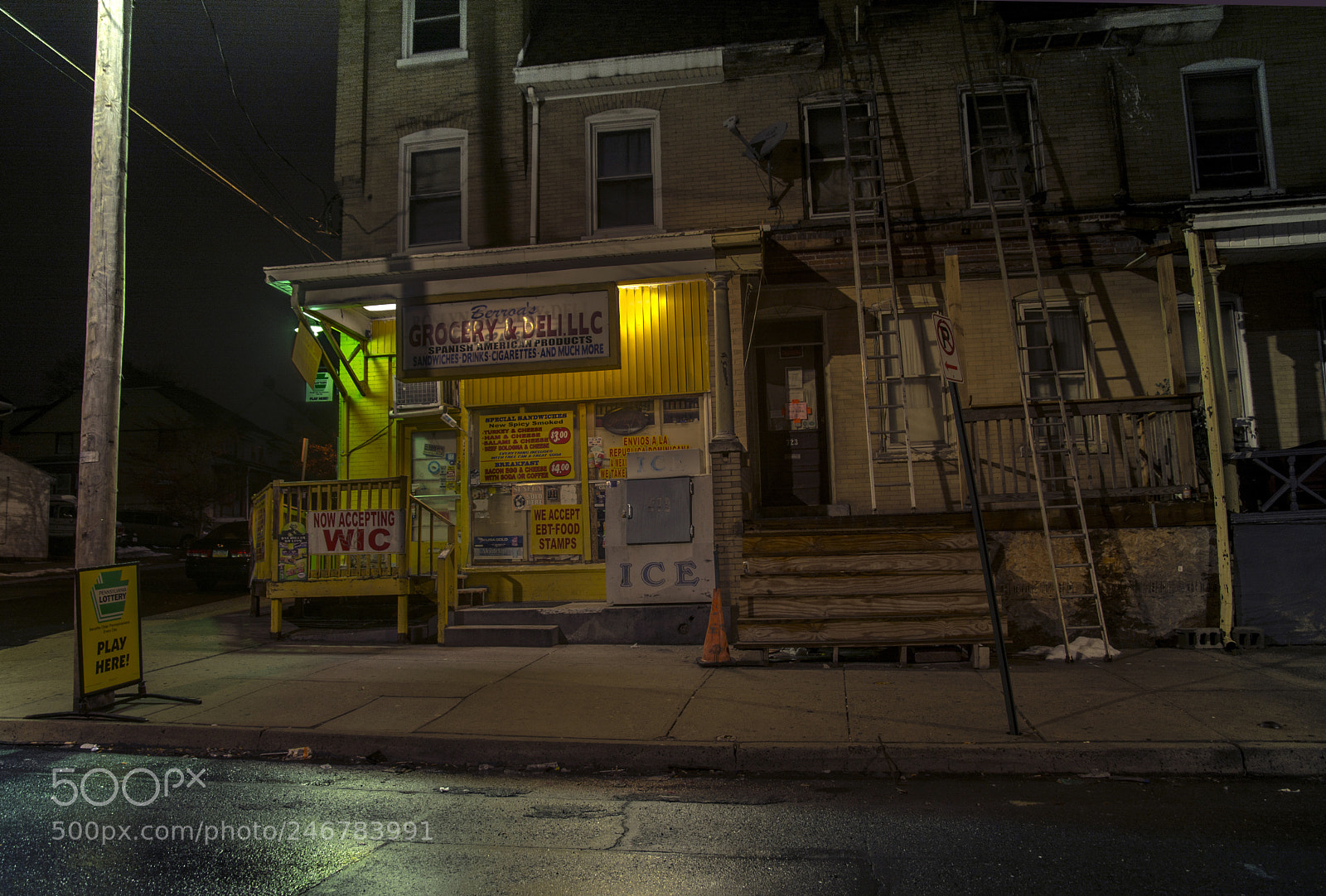 Nikon D7100 sample photo. Berroa's deli photography