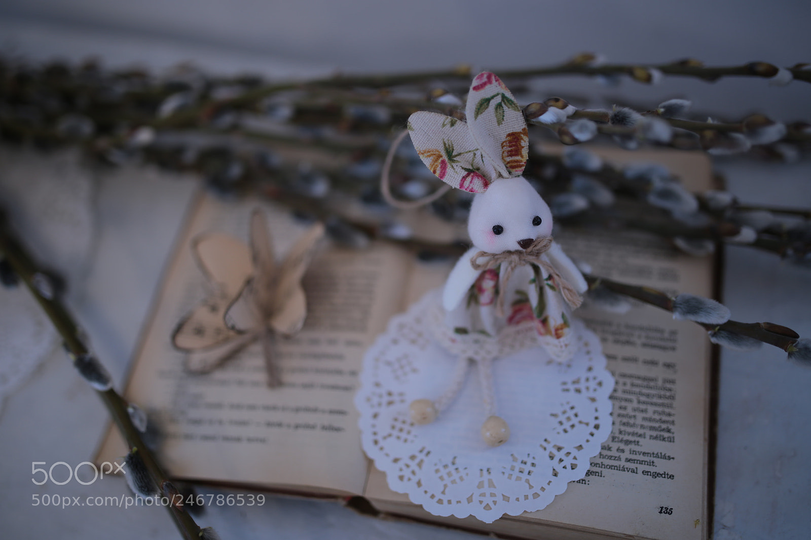 Sigma 35mm F1.4 DG HSM Art sample photo. Happy easter photography