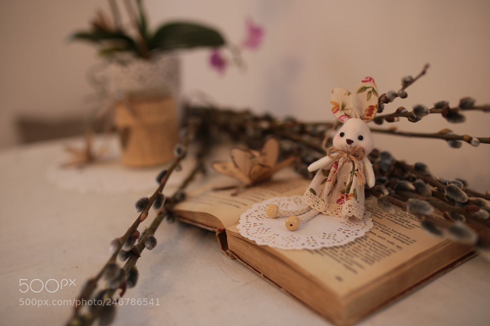 Sigma 35mm F1.4 DG HSM Art sample photo. Happy easter photography