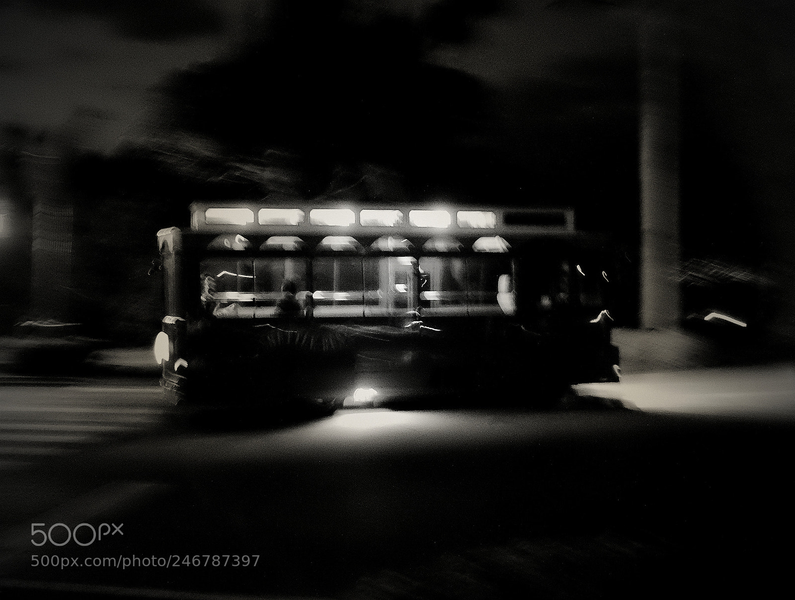 Fujifilm X-M1 sample photo. Naito basu photography